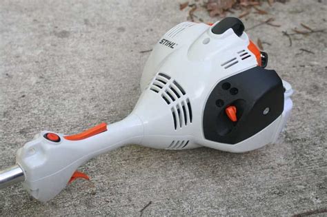 This straight-shaft trimmer features ergonomically designed bike-style handles for greater comfort when trimming over large terrain for extended periods of time. . How to replace string on stihl fs 56 rc